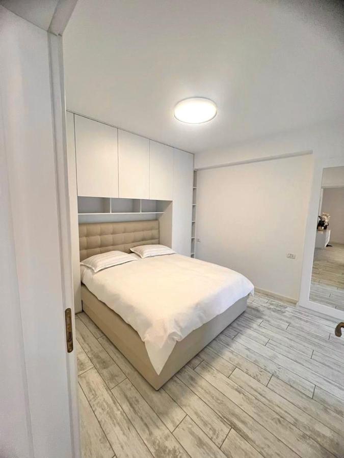 Durres Currila Modern Luxury Stunning Beach Views Exterior photo