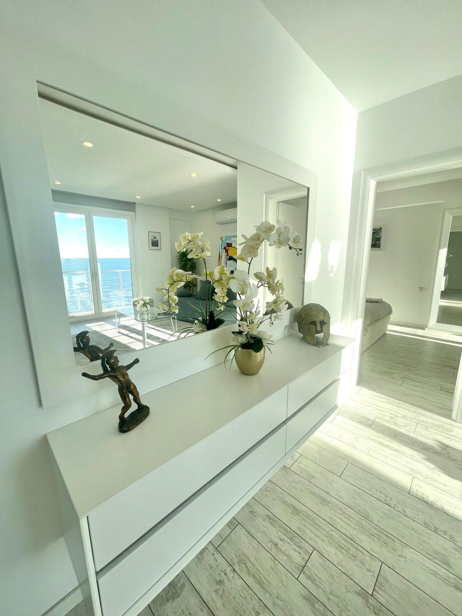 Durres Currila Modern Luxury Stunning Beach Views Exterior photo